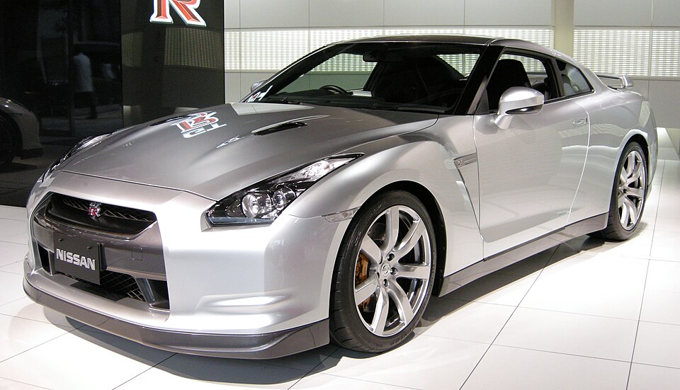 Nissan GT R